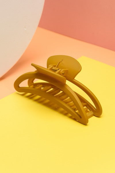 EXTRA LARGE MATTE LUXE HAIR CLAW CLIPS | 40H442