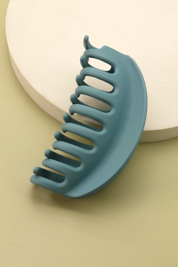 MATTE OVER SIZED HALF MOON HAIR CLAW CLIPS | 40H436