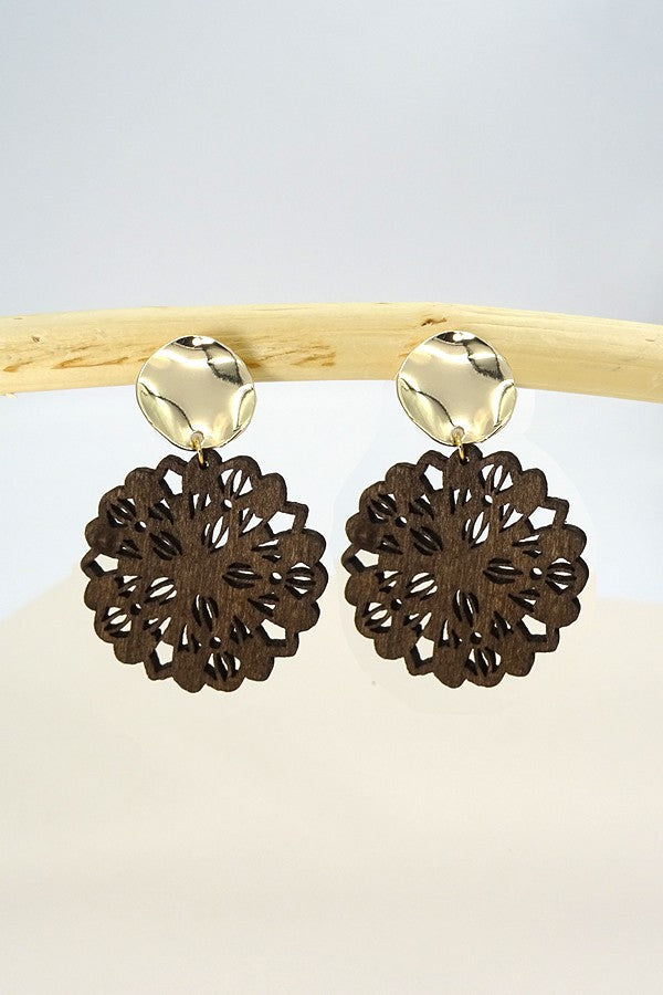 LASER CUT OUT WOOD WITH ROUND POST | 31E03016