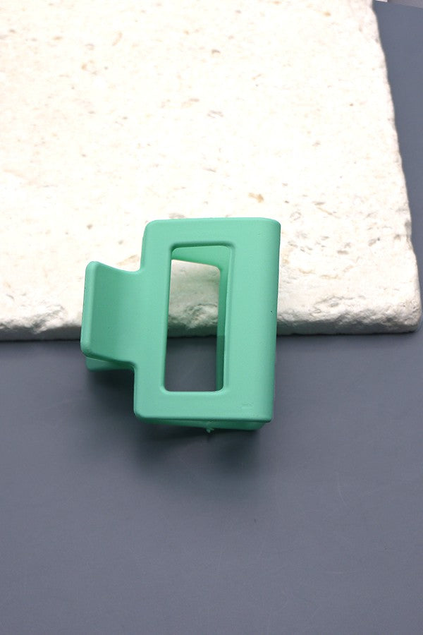 MATTE HAIR CLAW CLIPS | 40H197