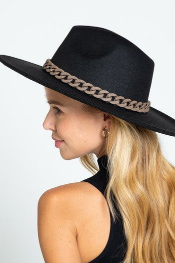 WIDE BRIM FEDORA HAT WITH MATTE CHAIN 40HW014
