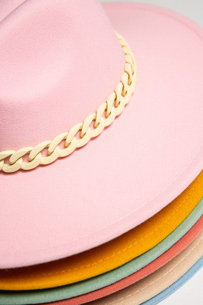 WIDE BRIM FEDORA HAT WITH MATTE CHAIN 40HW014