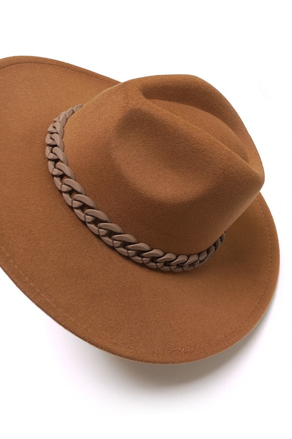 WIDE BRIM FEDORA HAT WITH MATTE CHAIN 40HW014