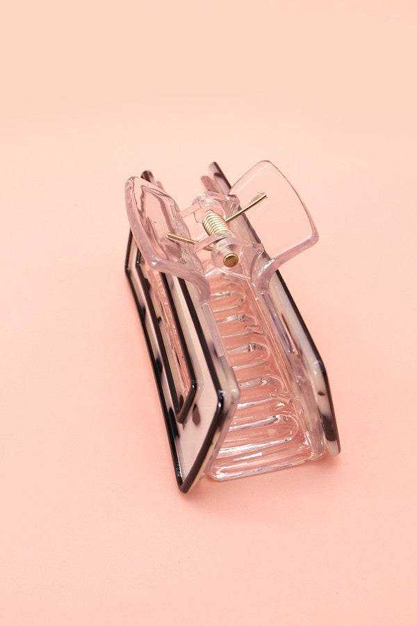 DESIGNER INSPIRED BOLD EDGE HAIR CLAW CLIP | 40H395