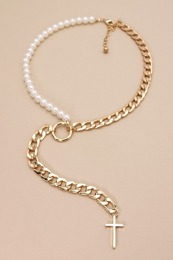 Y CROSS DROP HALF PEARL GOLD NECKLACE | 31N24010