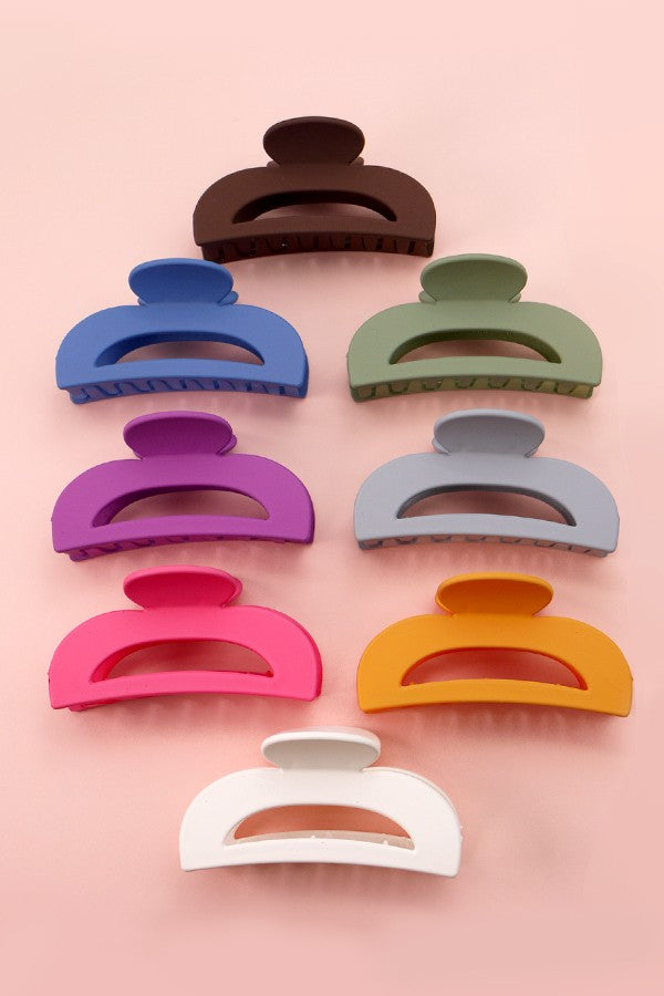MATTE LARGE HALF MOON HAIR CLAW CLIP | 40H409