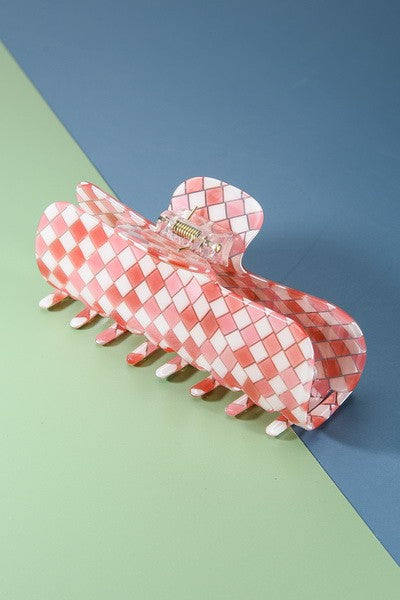 OVERSIZED CHECKERED ACRYLIC HAIR CLAW CLIP | 40H448