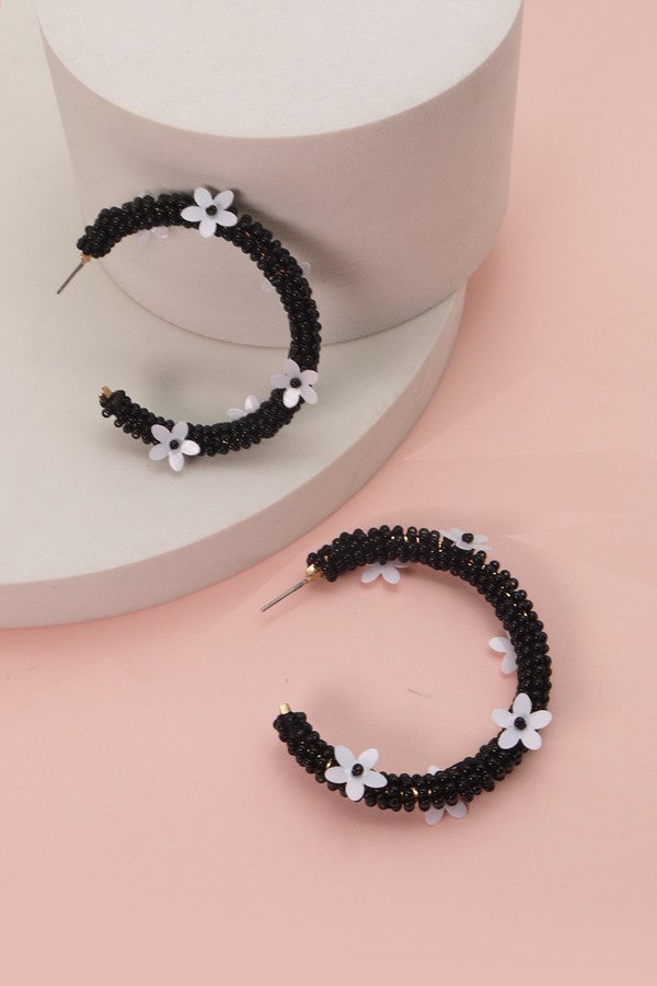 SEEDBEAD FLOWER HOOP EARRINGS | 31E22218