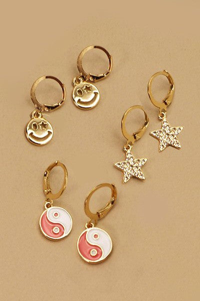 SMILEY STAR YINGYANG TRIO MINI HOOP EARRINGS | 71E21557