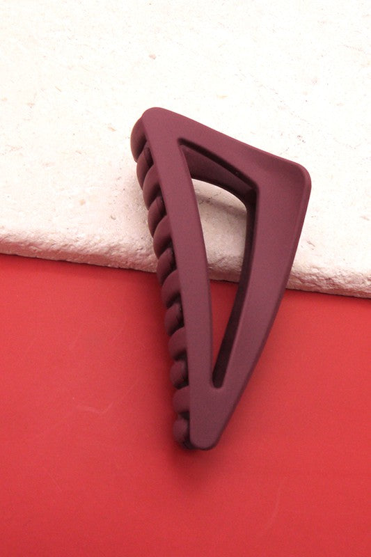 MATTE OFF TRIANGLE HAIR CLAW CLIPS | 40H463