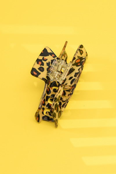 ANIMAL PRINT CELLULOSE HAIR CLAW CLIPS | 40H465