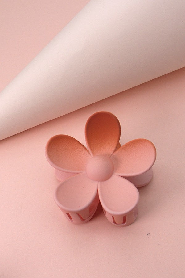 OVERSIZE MATTE FLOWER HAIR CLAW CLIPS | 40H459