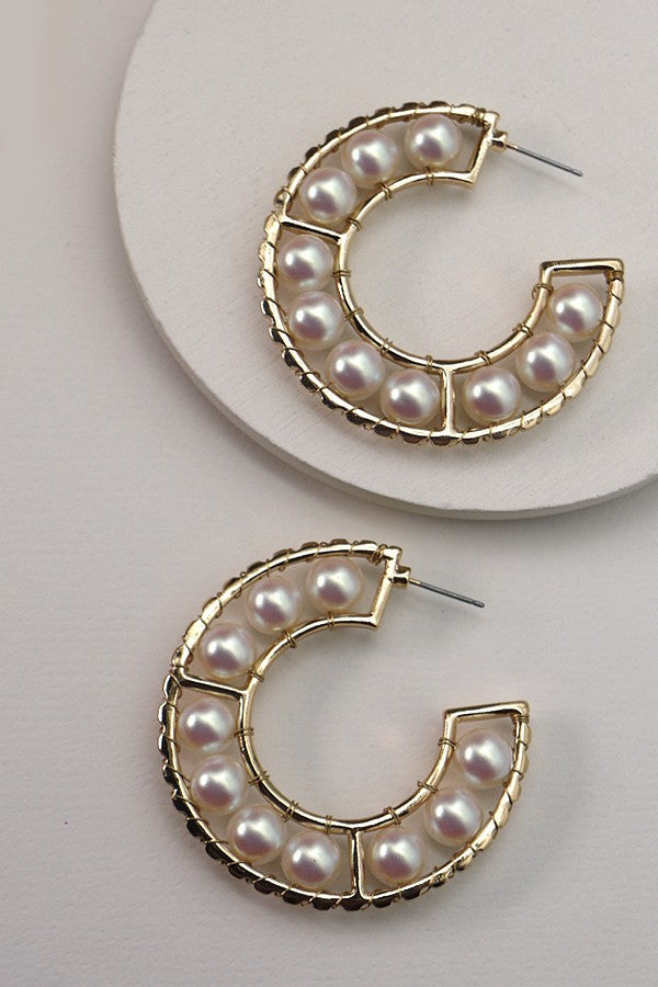 FASHION FORWARD PEARL HOOP EARRINGS | 10E2110929
