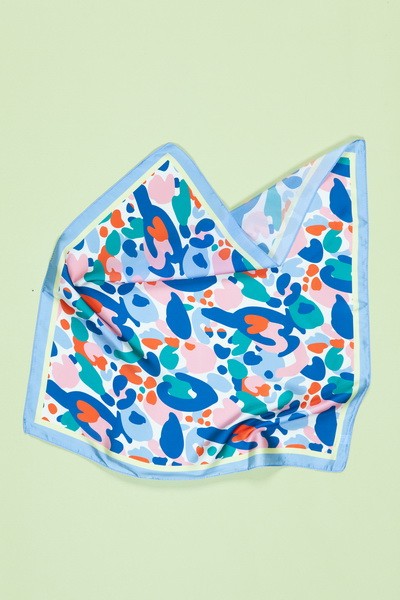 LEOPARD PRINT SILKY FEEL BANDANA SCARF | 21SC391