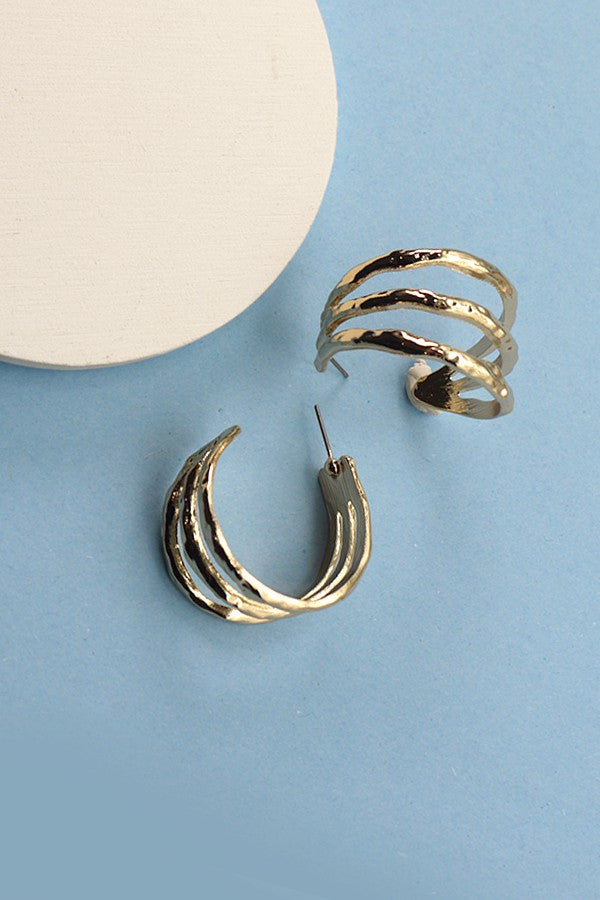 HAMMERED TRIPLE HOOP EARRINGS | 31E23263