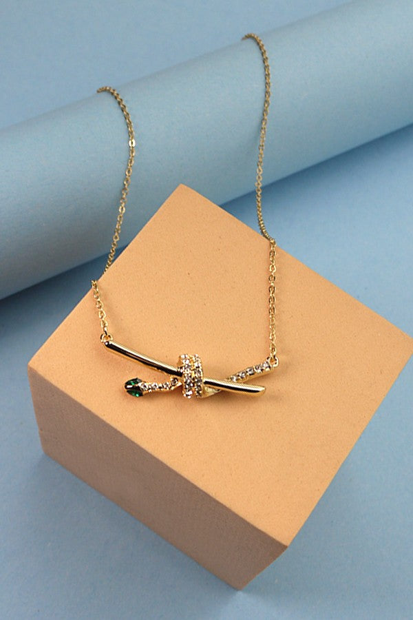 RHINESTONE SNAKE ON BAR NECKLACE | 31N22409