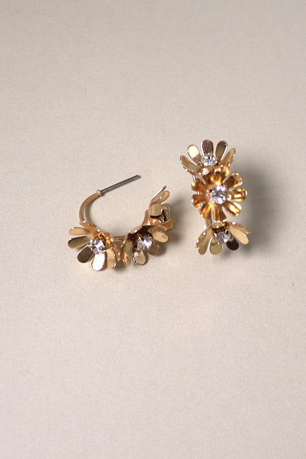 MINI HOOP TRIO FLOWER HEART EARRINGS | 80E309