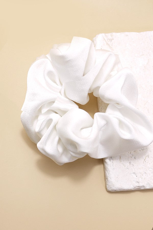 SILKY SATIN SCRUNCHIES | 40S711