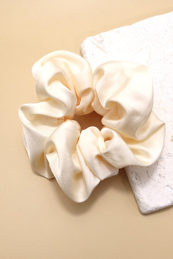 SILKY SATIN SCRUNCHIES | 40S711