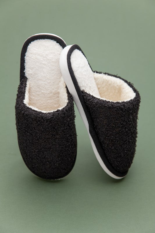 SOFT FUZZY SHERPA FLEECE SLIPPER | 90FWS23045