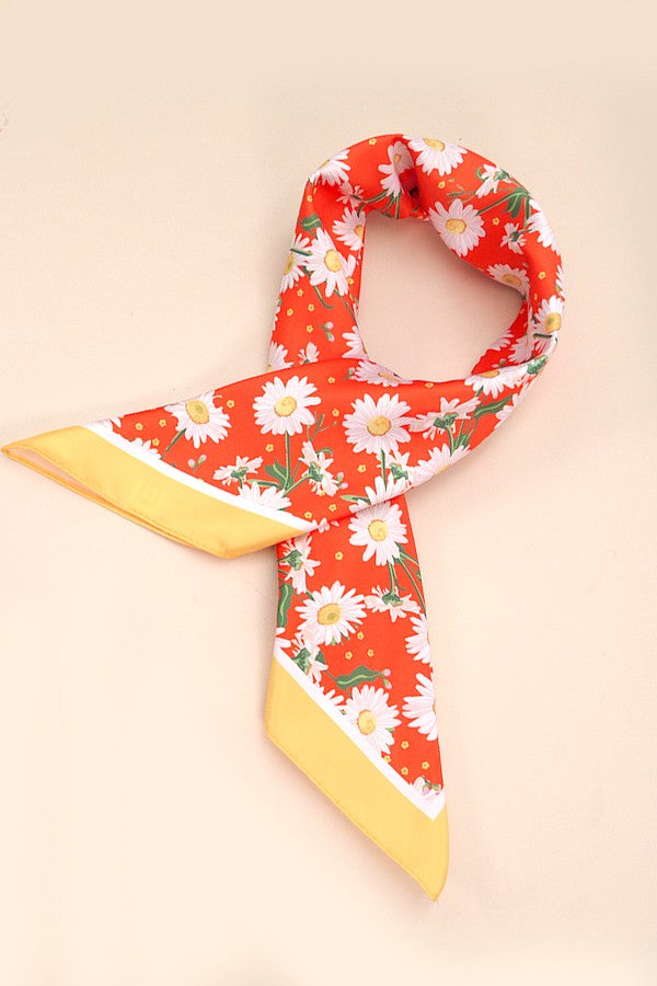 DAISY FLOWER PRINT SILKY FEELING BANDANA SCARF | 40SC612