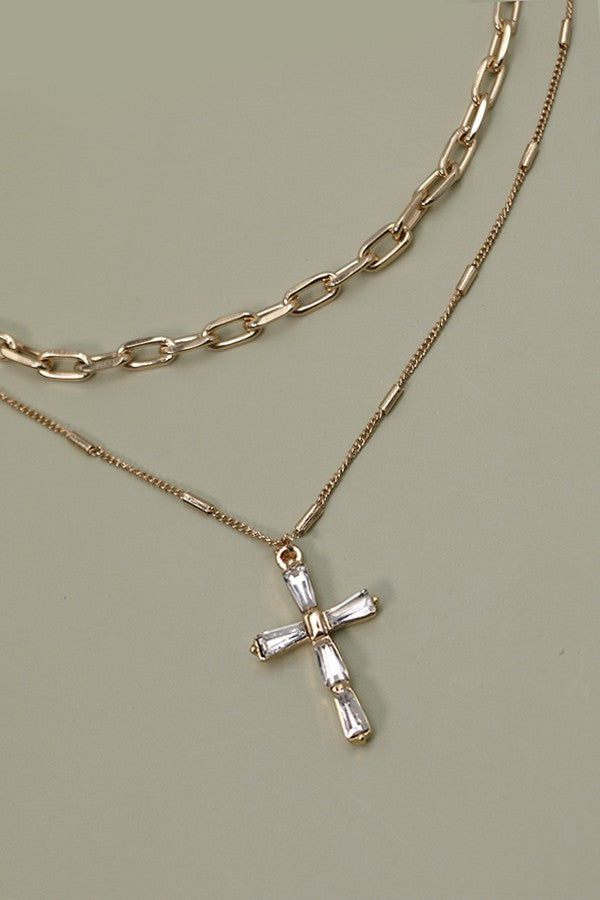 LAYERD GOLD CHAIN WITH RHINESTONE STYLE CROSS | 80N317