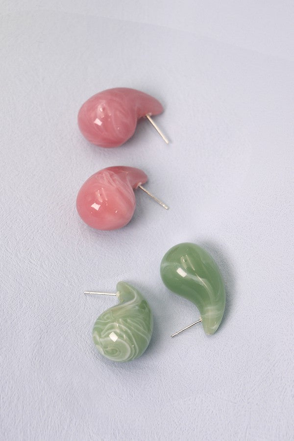 TIMELESS ACRYLIC LIGHTWEIGHT TEARDROP EARRINGS | 31E03794