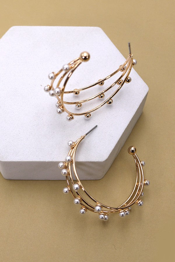 TRIPLE ROW WIRE PEARL HOOP EARRINGS | 31E03785