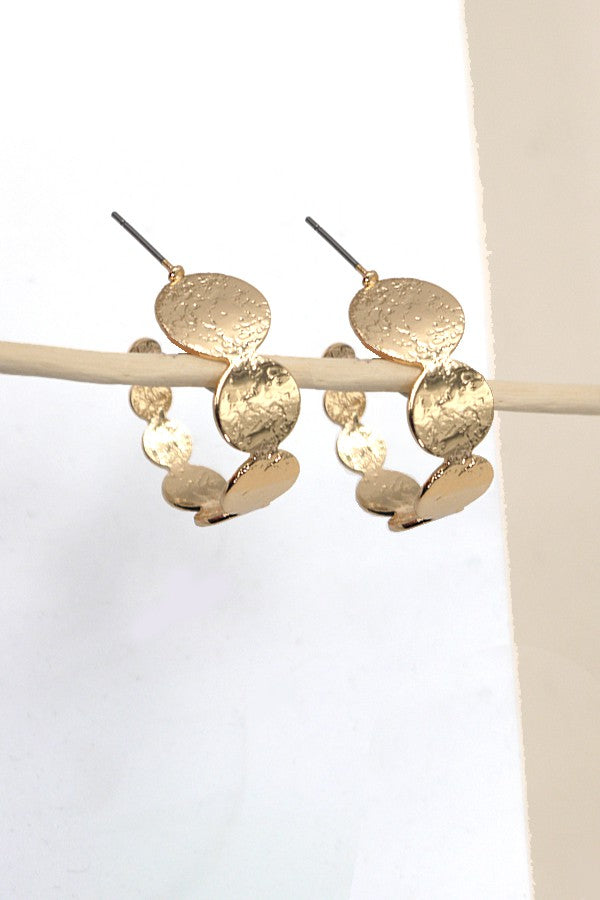 GOLD GRADUATED ROUND HOOP EARRINGS | 31E24052
