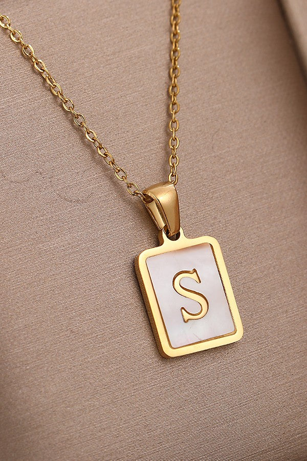 MOP INITIAL STAINLESS STEEL TARNISH FREE NECKLACE | 40NK314