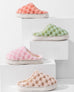 PLUSH CHECKER WARM COMFY COZY SLIPPERS | 40SP016