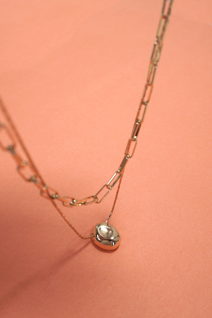DOUBLE LAYER LINK CHAIN BEAN CHARM NECKLACE | 80N1028