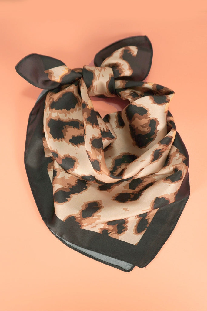 ANIMAL LEOPARD PRINT SILKY FEEL BANDANA SCARF | 40SC632