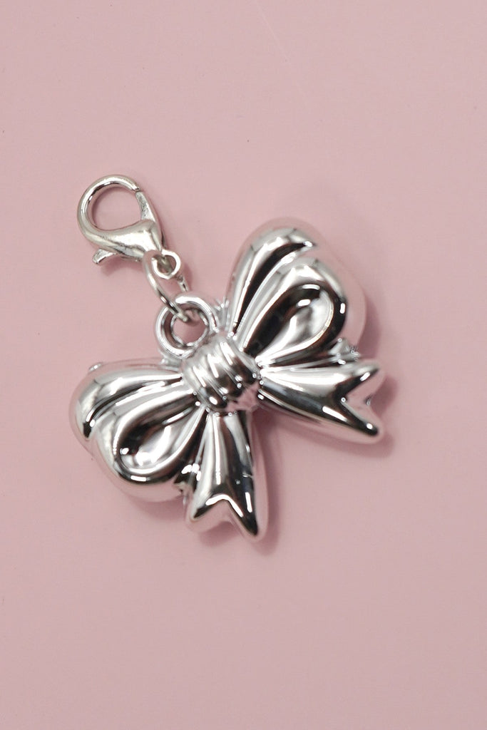 CLASSIC SILVER BOW SHOE CHARM | 40SD102