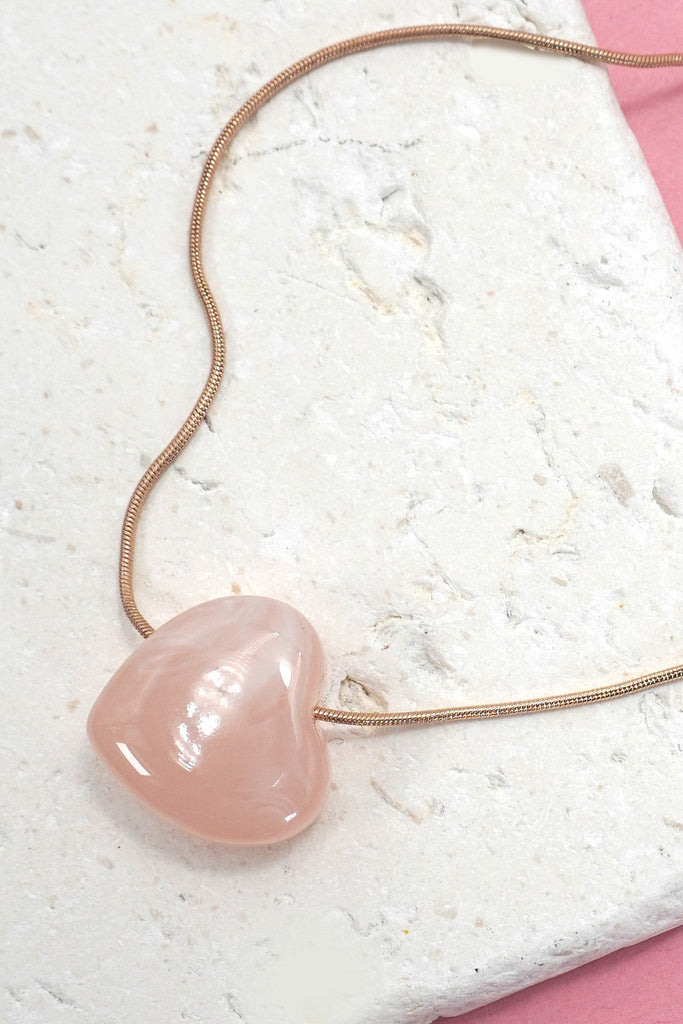 ROSE QUARTZ INSPIRED HEART CHARM NECKLACE | 80N91635