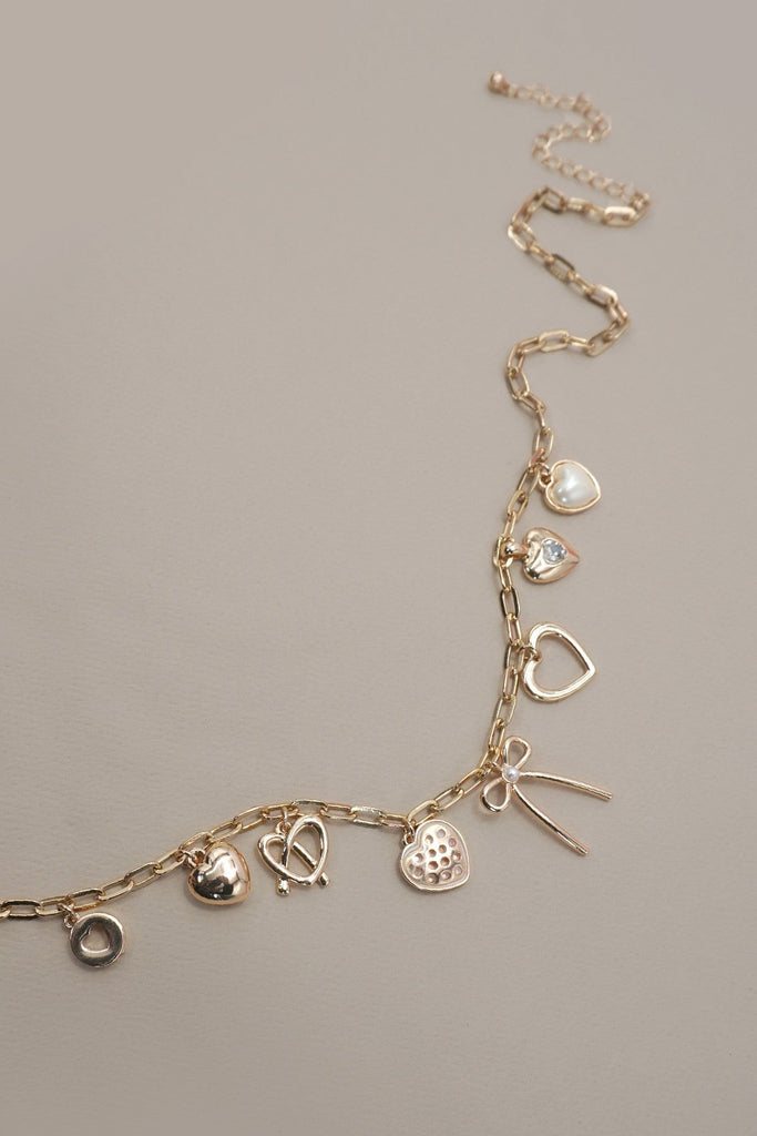 CHARM NECKLACE-BOW MULTI HEARTS PEARL CHARMS | 80N91426