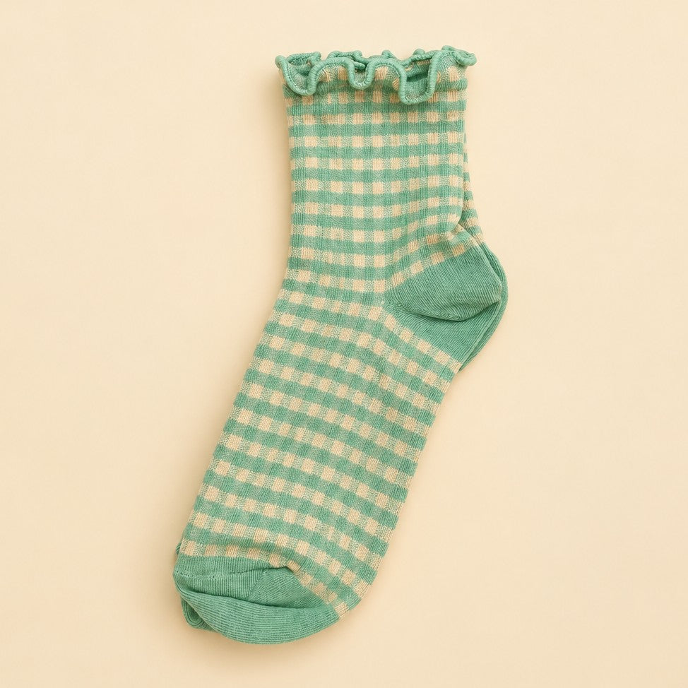 Vintage Gingham Plaid Lettuce Trim Crew Socks | 40S02098