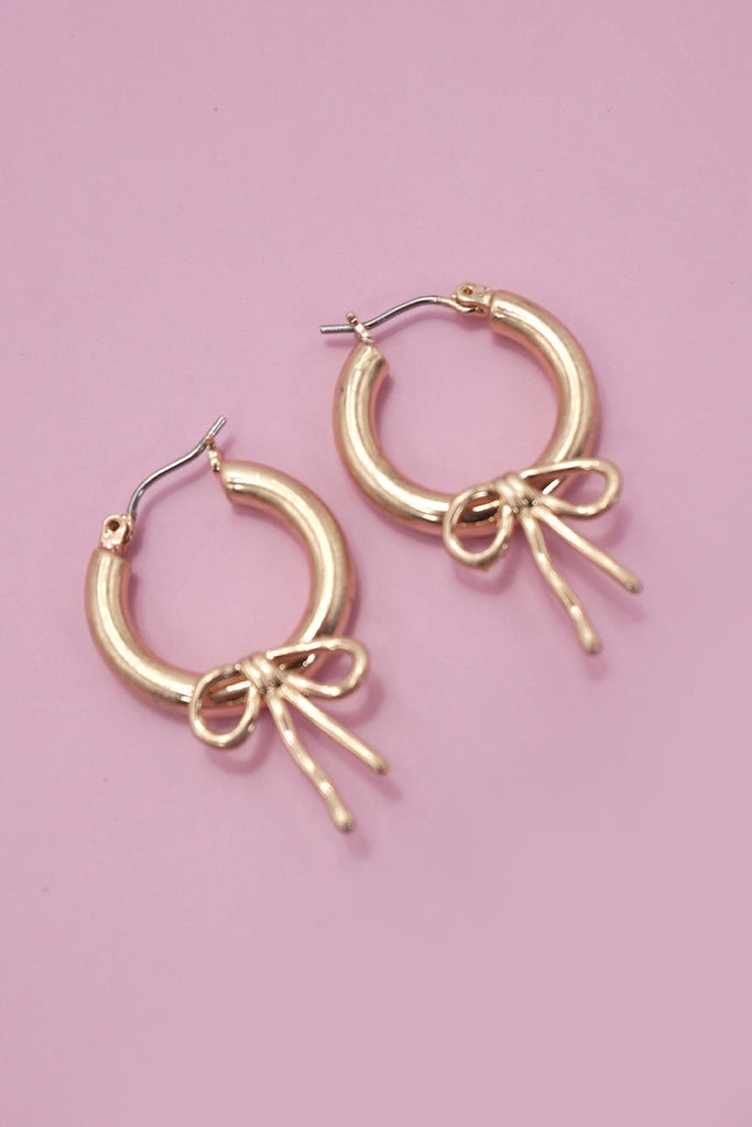 WORN GOLD BOW PUFFY HOOP EARRINGS | 80E06289
