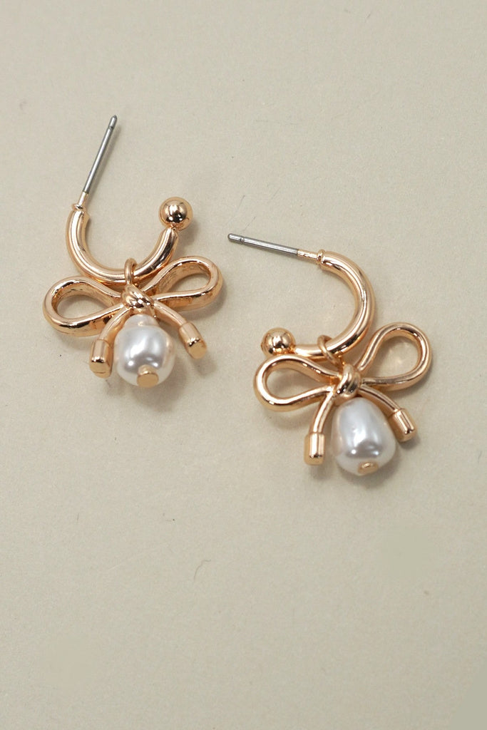 BOW PEARL DROP MINI HOOP EARRINGS | 80E06315