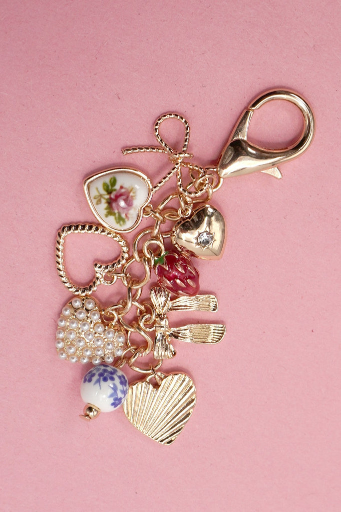 PORCELAIN BOWS HEARTS PEARL STRAWBERRY BAG CHARM | 80K008