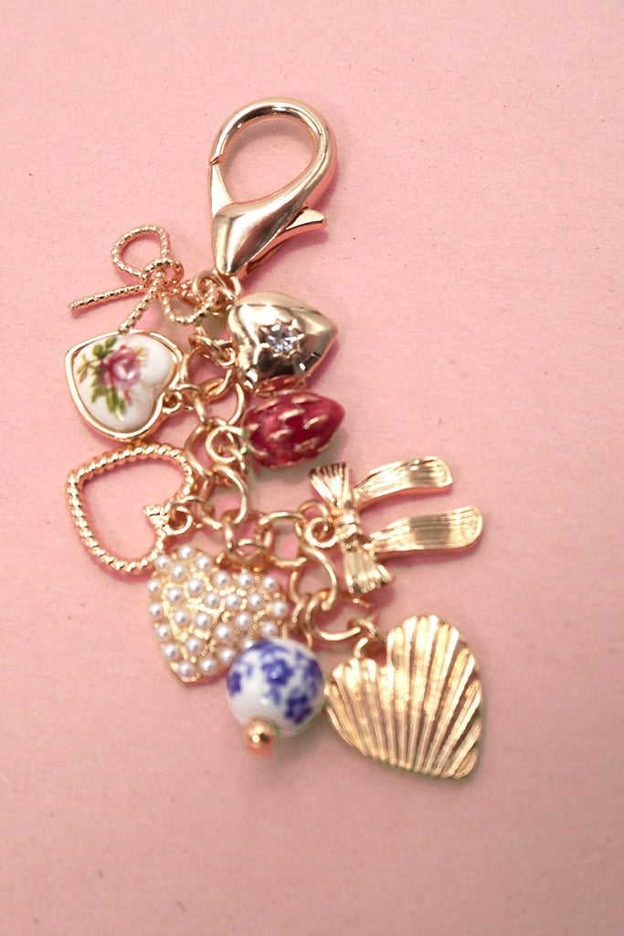 PORCELAIN BOWS HEARTS PEARL STRAWBERRY BAG CHARM | 80K008