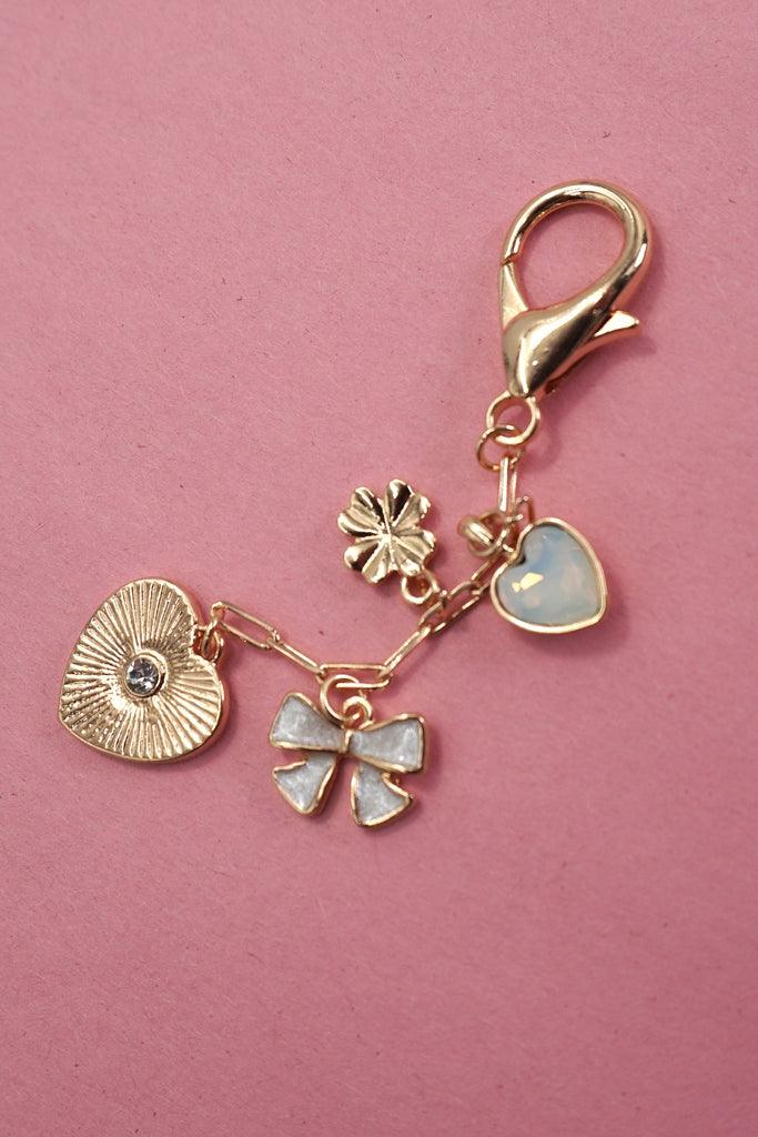 HEART BOW CLOVER STONE BAG CHARM | 80K017