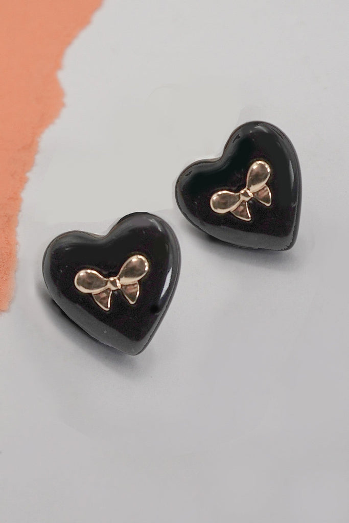 ACRYLIC HEART GOLD BOW STUD EARRINGS | 80E6490