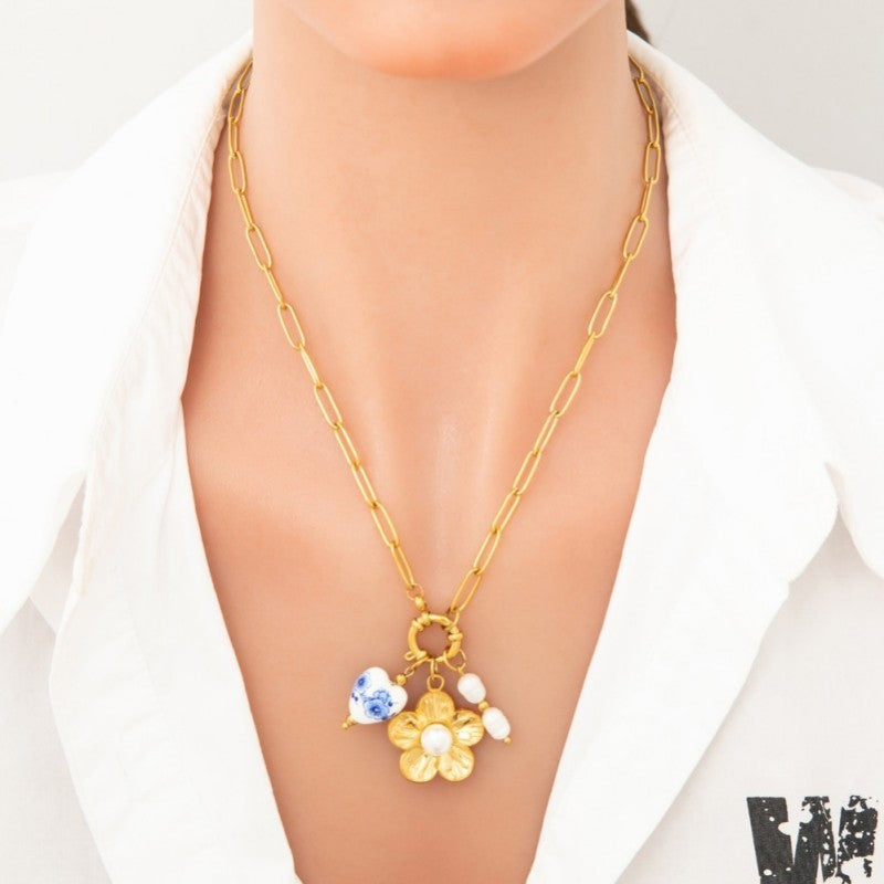 FLORAL PORCELAIN PEARL CLUSTER CHARM NECKLACE | 80N91614