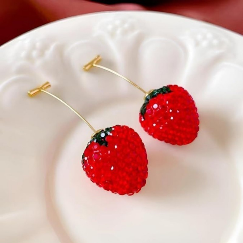 CRYSTAL STRAWBERRY WIRE DROP EARRINGS | 40E355