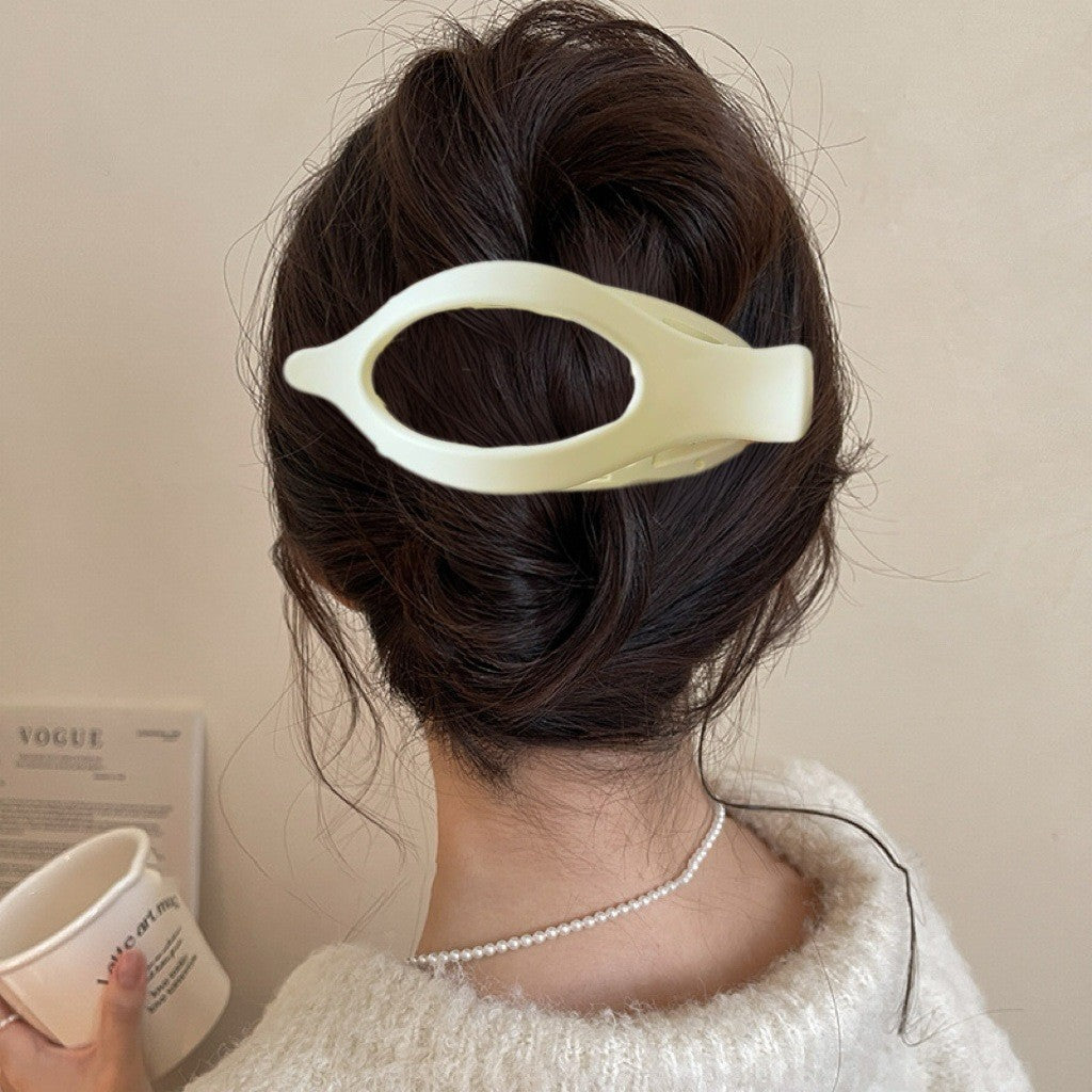 OVAL LAY DOWN FLAT HAIR CLAW CLIPS | 40H917