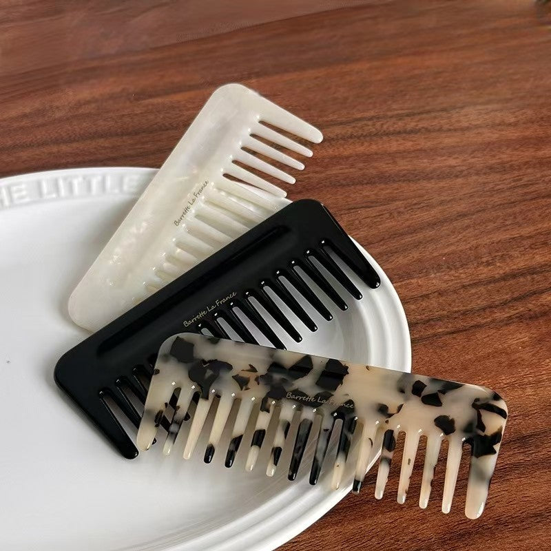 CLASSIC WIDE TOOTH ACETATE COMB | 40HC105