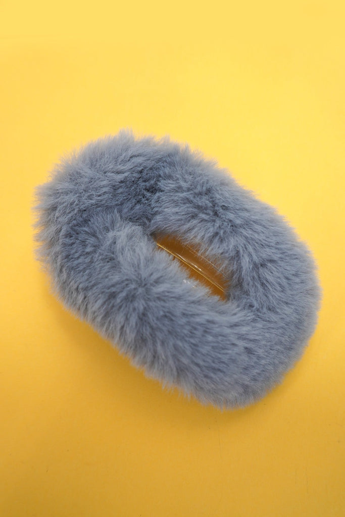 FURRY OVAL LAY DOWN FLAT HAIR CLAW CLIPS | 40H929