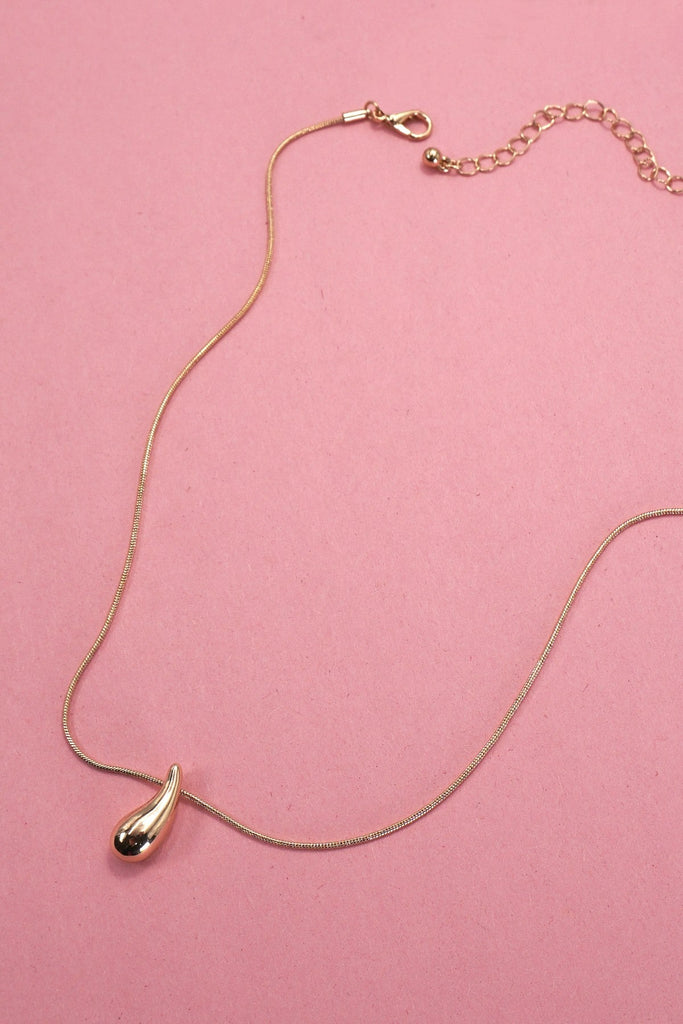 PETITE TEARDROP SNAKE CHAIN NECKLACE | 31N50571