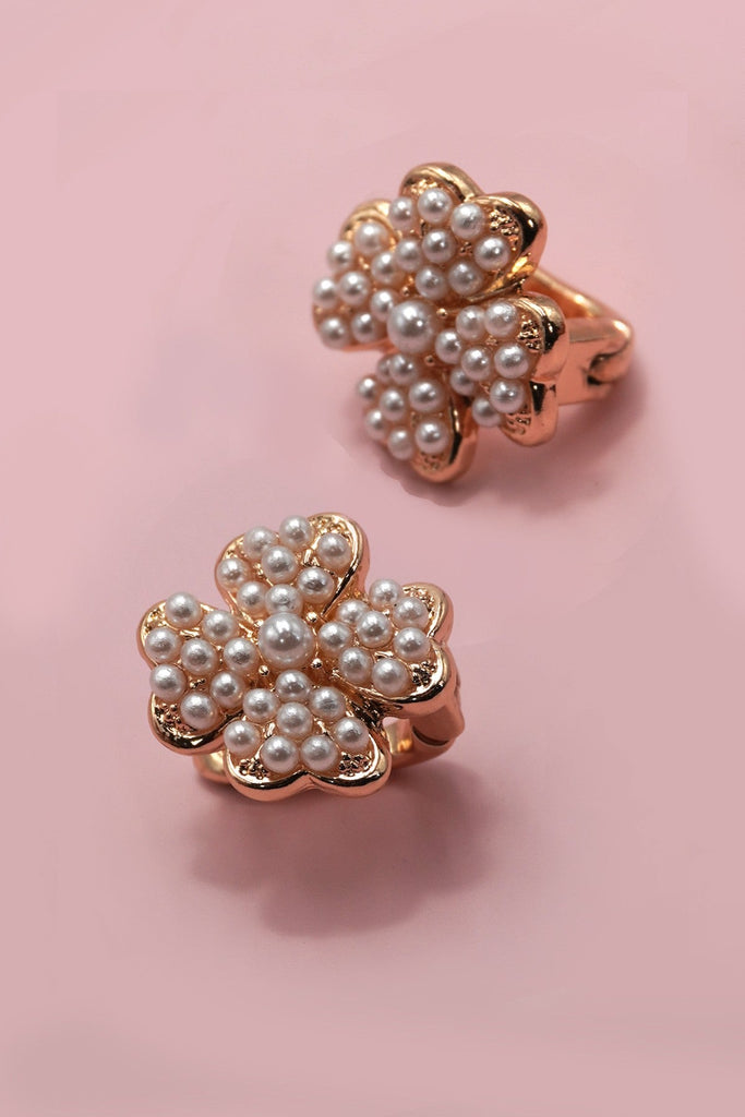 PEARL FLOWER STUD EARRINGS | 31E50559
